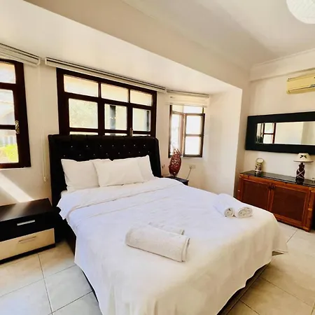 Sunset By Holidaykeys *