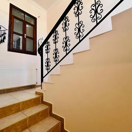 Sunset By Holidaykeys Agios Georgios (Kyrenia)