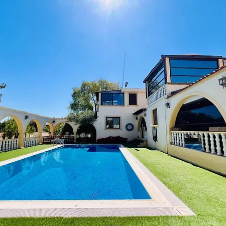 Sunset By Holidaykeys Villa